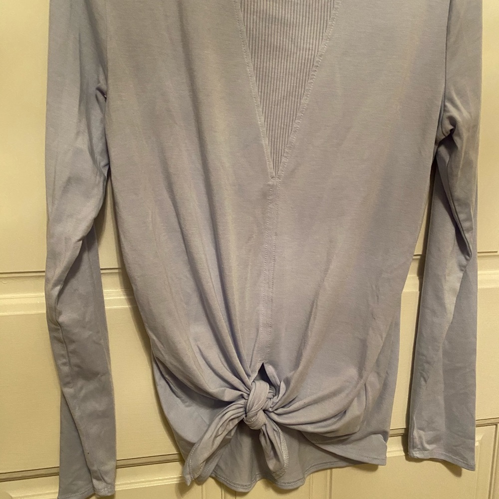 Athleta S Long Sleeve Back Tie Shirt